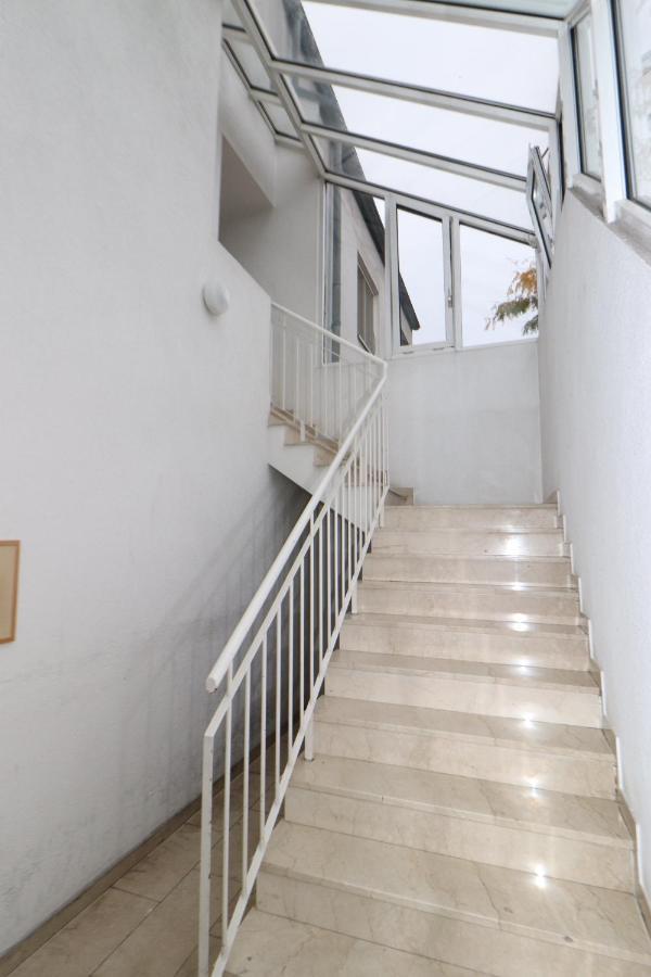 Bacchus - Helles Und Geraeumiges Appartement Am Rande Von Mayence Extérieur photo